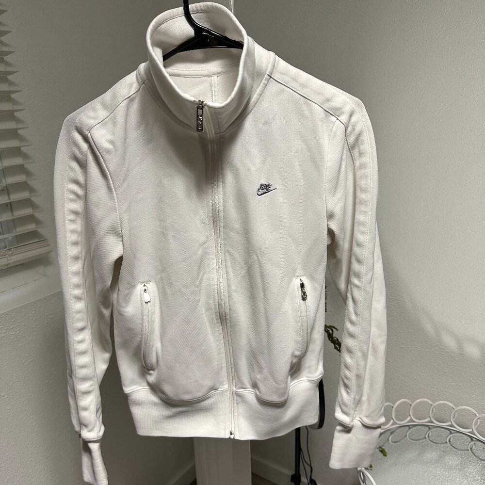 Nike White Long Sleeve Athletic Zip Up